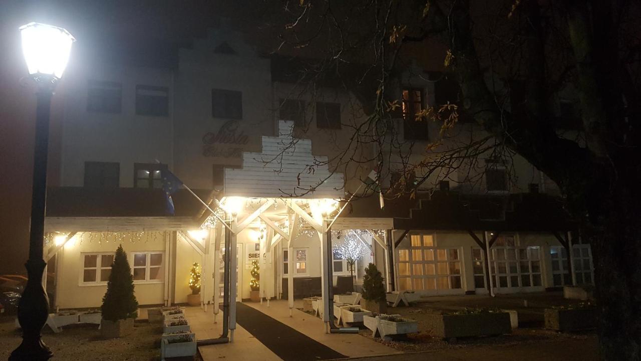 Siesta Club Apartman 하르카니 외부 사진